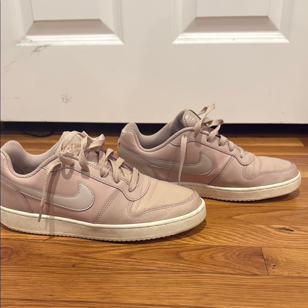 Nike women’s pink canvas sneakers